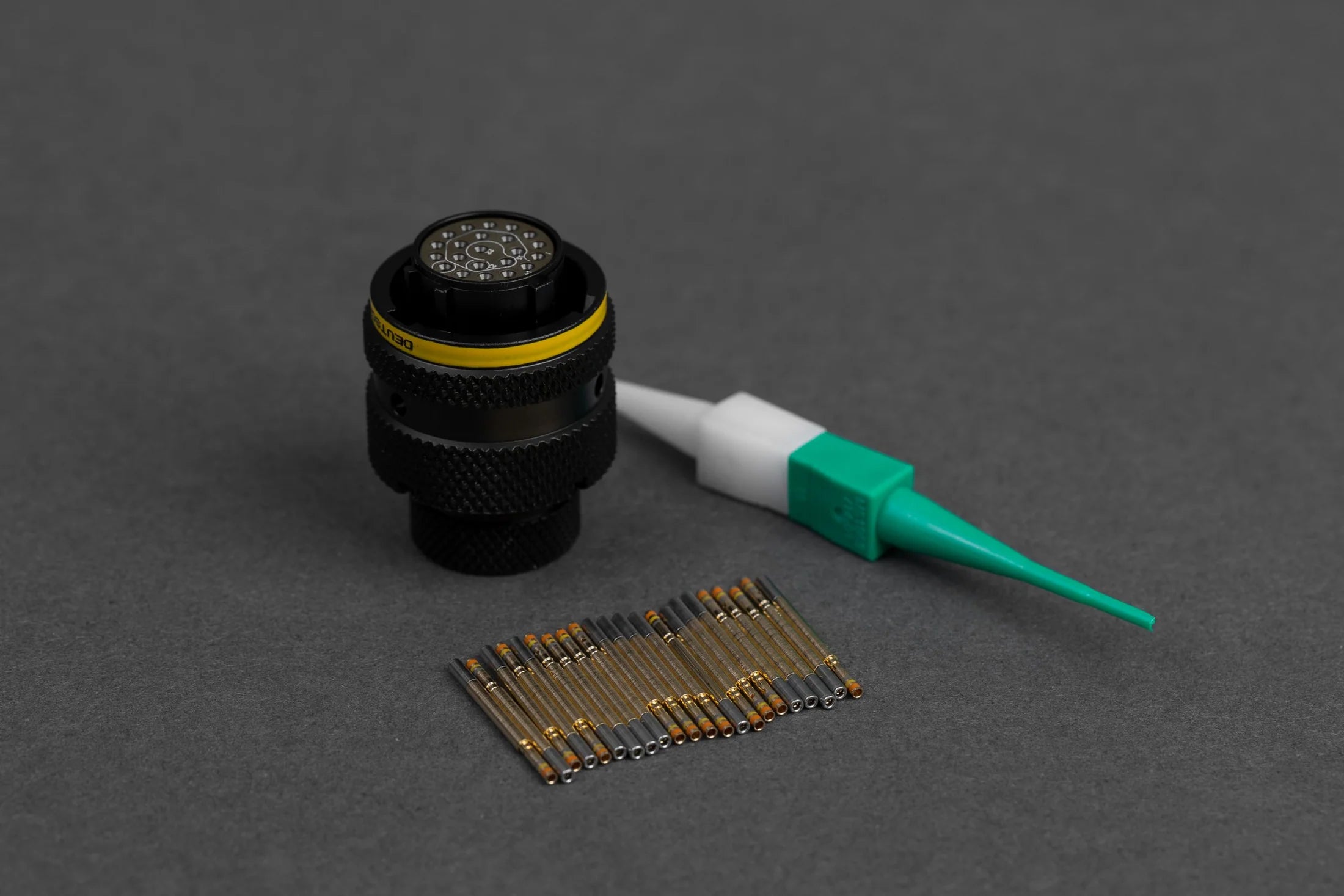 EIC16M Autosport Connector