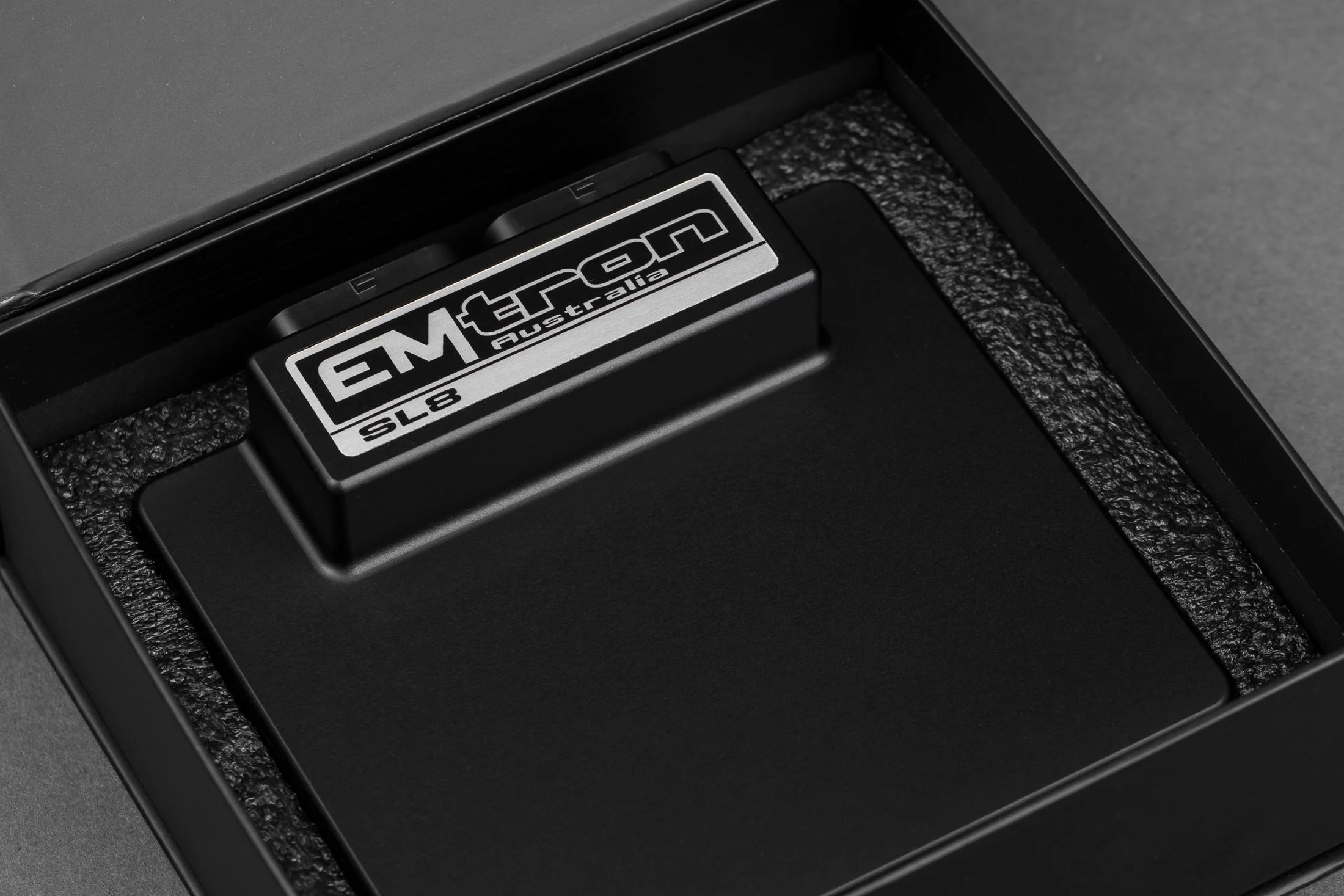 Emton SL8